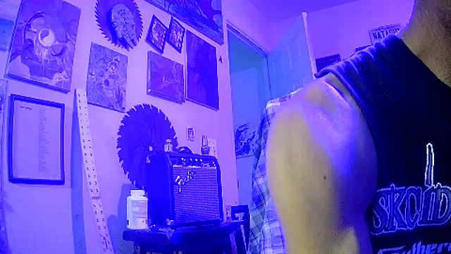 Snapshot of druetrue chatting on 09-18-25, 08:44 druetrue online show from 09-18-25, 08:44