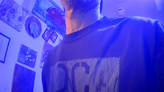 Snapshot of druetrue chatting on 10-24-25, 03:08 druetrue online show from 10-24-25, 03:08