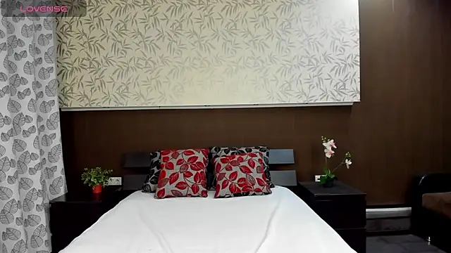 Snapshot of Donna_Evans chatting on 12-11-24, 12:02 Donna Evans online show from 12-11-24, 12:02