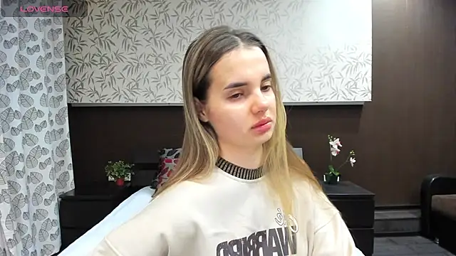 Snapshot of Donna_Evans chatting on 12-12-24, 11:58 Donna Evans online show from 12-12-24, 11:58