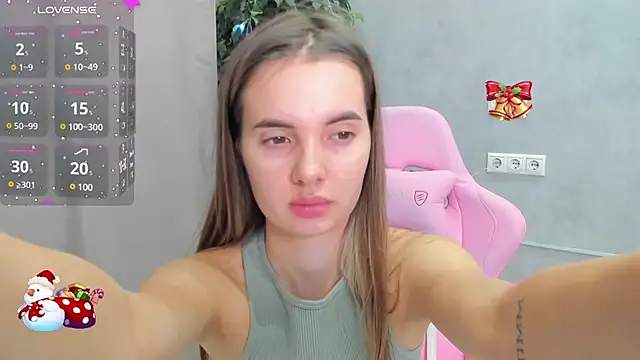 Snapshot of Donna_Evans chatting on 12-16-24, 03:08 Donna Evans online show from 12-16-24, 03:08