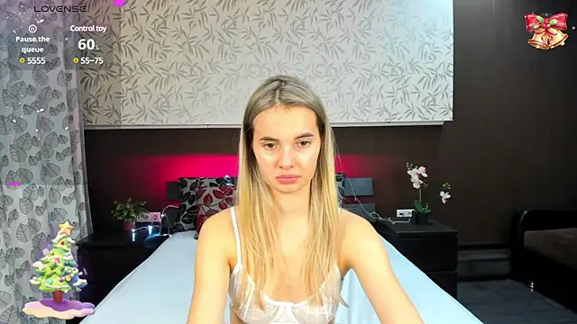 Snapshot of Donna_Evans chatting on 01-13-25, 03:01 Donna Evans online show from 01-13-25, 03:01