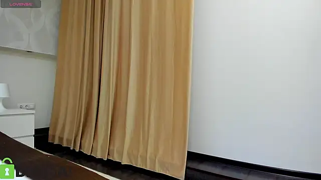 Snapshot of Donna_Evans chatting on 09-24-25, 12:03 Donna Evans online show from 09-24-25, 12:03