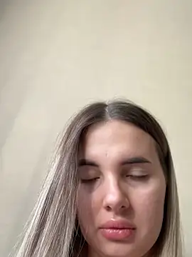 Snapshot of Donna_Evans chatting on 10-18-25, 03:31 Donna Evans online show from 10-18-25, 03:31