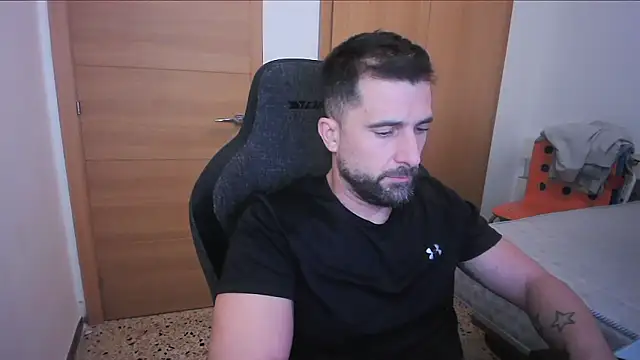 alex877x online show from 10-16-25, 06:36