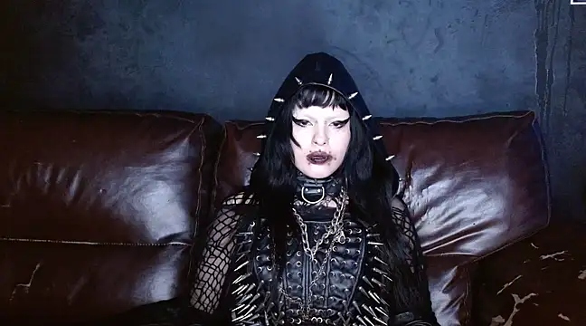 Snapshot of XXIOUX chatting on 03-10-25, 03:56 XXIOUX online show from 03-10-25, 03:56