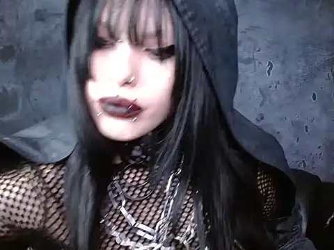 Snapshot of XXIOUX chatting on 09-17-25, 04:03 XXIOUX online show from 09-17-25, 04:03