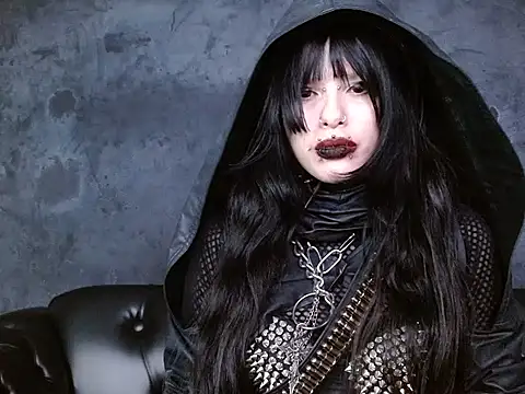 Snapshot of XXIOUX chatting on 09-22-25, 05:37 XXIOUX online show from 09-22-25, 05:37