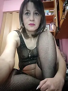 Snapshot of naughtymilfT chatting on 12-15-25, 07:12 naughtymilfT online show from 12-15-25, 07:12