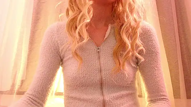 Snapshot of SecretAnni chatting on 02-10-25, 05:14 SecretAnni online show from 02-10-25, 05:14