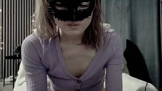 Snapshot of SecretAnni chatting on 10-28-25, 07:16 SecretAnni online show from 10-28-25, 07:16