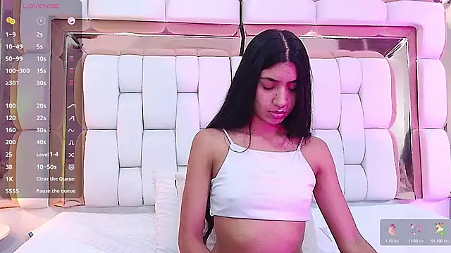 littlee emilyy  online show from 02-27-25, 03:04