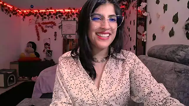 azahar  ziiz online show from 12-29-24, 06:35