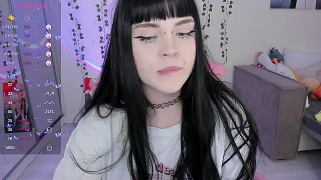 SelenaCute online show from 03-13-25, 08:15