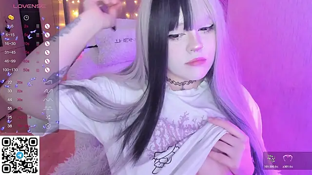 Snapshot of SelenaCute chatting on 02-05-26, 04:39 SelenaCute online show from 02-05-26, 04:39