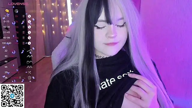 Snapshot of SelenaCute chatting on 03-05-26, 05:58 SelenaCute online show from 03-05-26, 05:58