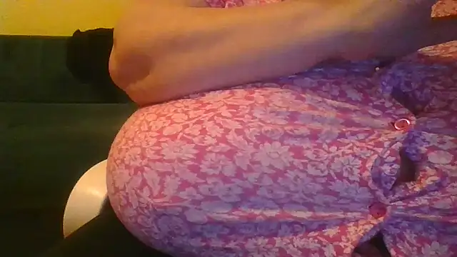 Snapshot of Nataliesbestjuggs chatting on 10-08-25, 04:26 Nataliesbestjuggs online show from 10-08-25, 04:26