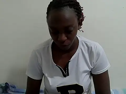 Snapshot of lizbela1 chatting on 05-22-26, 04:19 lizbela1 online show from 05-22-26, 04:19