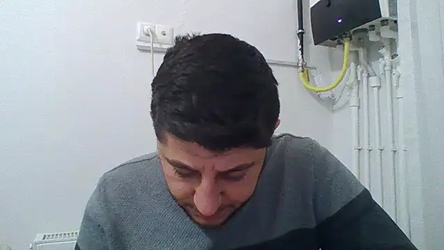 erkekkkadam online show from 01-01-25, 03:24