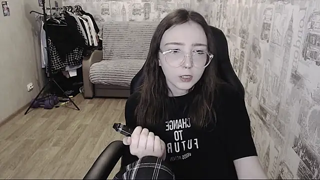 Snapshot of AmeliaKamishiro chatting on 12-13-24, 12:17 AmeliaKamishiro online show from 12-13-24, 12:17