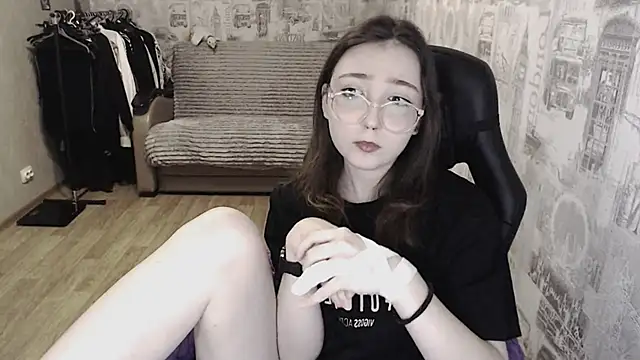 Snapshot of AmeliaKamishiro chatting on 02-11-25, 07:59 AmeliaKamishiro online show from 02-11-25, 07:59