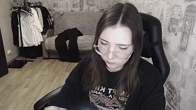 Snapshot of AmeliaKamishiro chatting on 02-27-25, 07:26 AmeliaKamishiro online show from 02-27-25, 07:26