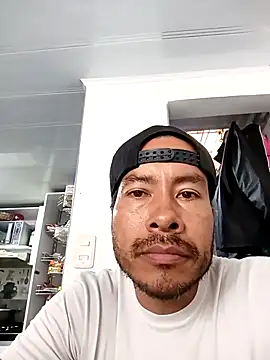 Snapshot of cachorro0527 chatting on 03-04-26, 03:07 cachorro0527 online show from 03-04-26, 03:07