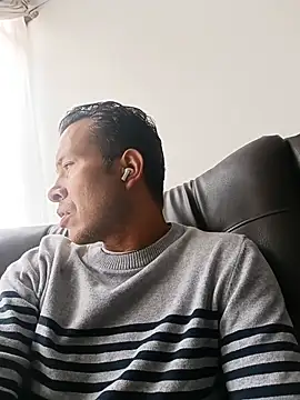 Snapshot of cachorro0527 chatting on 05-25-26, 02:45 cachorro0527 online show from 05-25-26, 02:45
