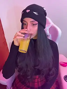 Felicia smok3 online show from 06-02-26, 02:57