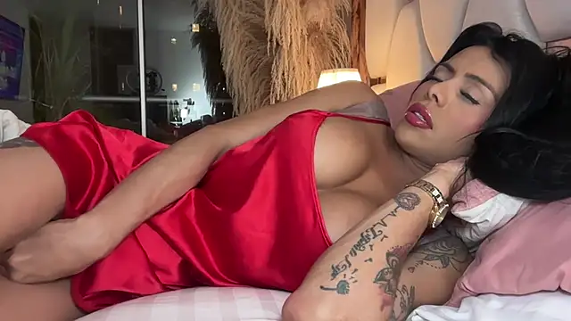 HOT LADY 777 online show from 12-17-24, 12:23