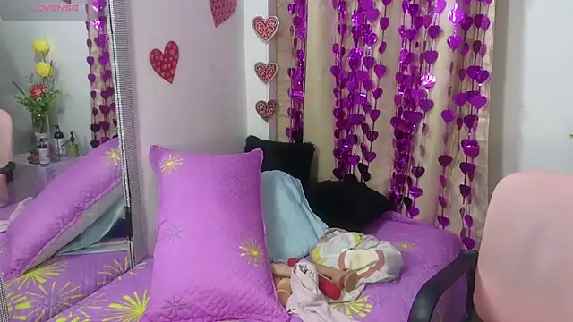 lovely trix online show from 03-07-25, 04:55