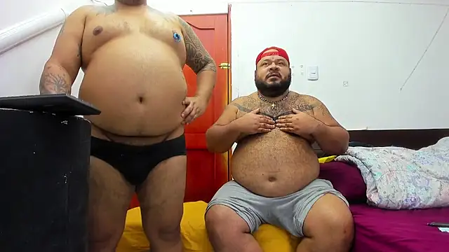 Latino bigcock online show from 10-10-25, 07:40