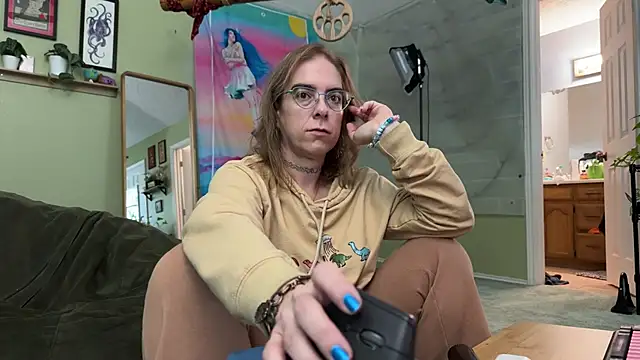 Linzy 19 online show from 03-13-26, 01:51