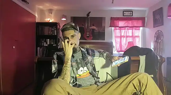 Snapshot of RoosterWabbit chatting on 01-15-25, 07:23 RoosterWabbit online show from 01-15-25, 07:23