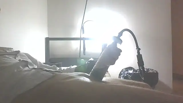 Snapshot of RoosterWabbit chatting on 09-27-25, 11:54 RoosterWabbit online show from 09-27-25, 11:54