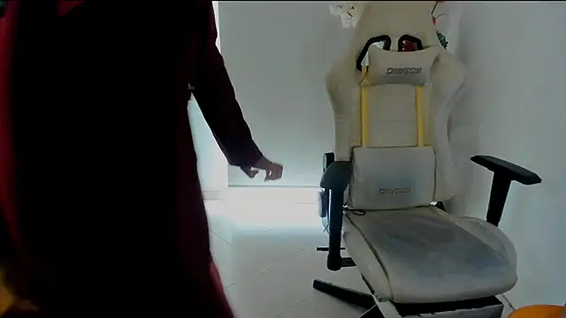 Snapshot of ScarlettMalbec chatting on 01-06-25, 08:50 ScarlettMalbec online show from 01-06-25, 08:50