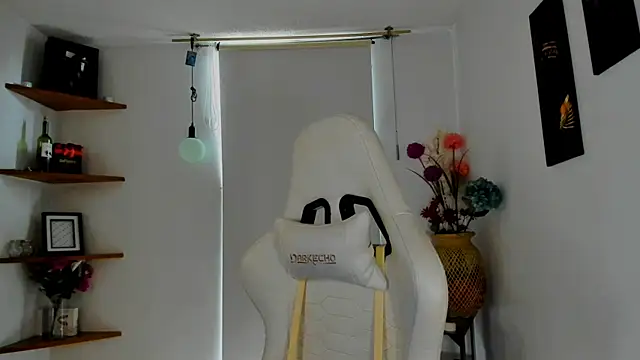 Snapshot of ScarlettMalbec chatting on 01-09-25, 07:40 ScarlettMalbec online show from 01-09-25, 07:40