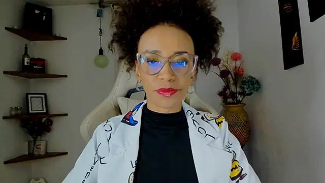 Snapshot of ScarlettMalbec chatting on 01-09-25, 11:24 ScarlettMalbec online show from 01-09-25, 11:24