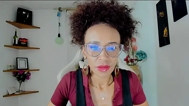 Snapshot of ScarlettMalbec chatting on 01-11-25, 12:22 ScarlettMalbec online show from 01-11-25, 12:22