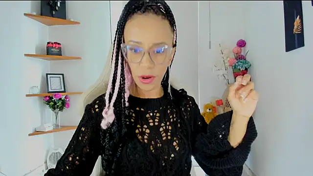 Snapshot of ScarlettMalbec chatting on 01-15-25, 09:51 ScarlettMalbec online show from 01-15-25, 09:51