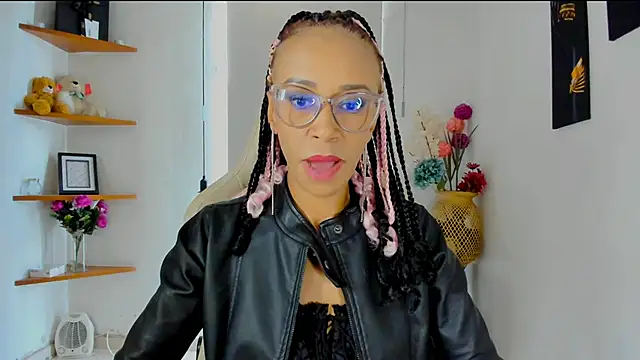 Snapshot of ScarlettMalbec chatting on 01-21-25, 09:36 ScarlettMalbec online show from 01-21-25, 09:36