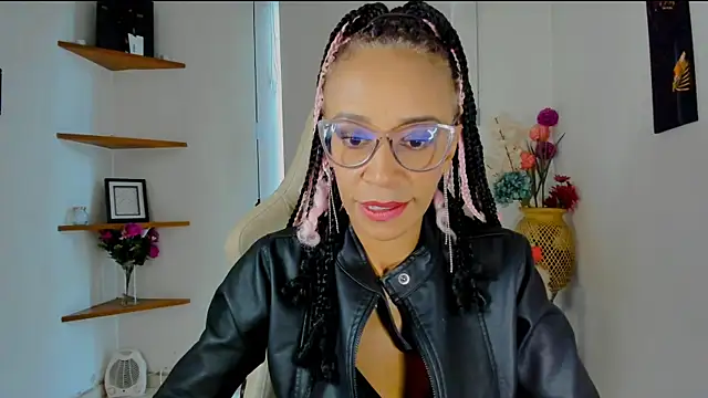 Snapshot of ScarlettMalbec chatting on 01-23-25, 10:44 ScarlettMalbec online show from 01-23-25, 10:44