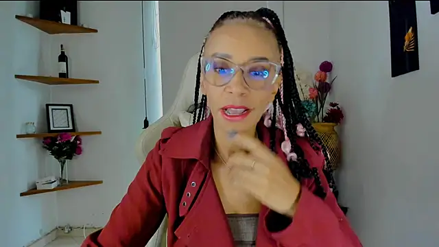 Snapshot of ScarlettMalbec chatting on 01-24-25, 10:08 ScarlettMalbec online show from 01-24-25, 10:08