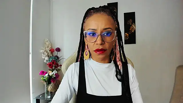 Snapshot of ScarlettMalbec chatting on 02-13-25, 09:17 ScarlettMalbec online show from 02-13-25, 09:17