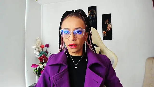 Snapshot of ScarlettMalbec chatting on 02-15-25, 08:33 ScarlettMalbec online show from 02-15-25, 08:33