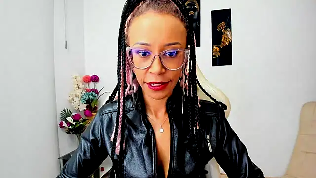 Snapshot of ScarlettMalbec chatting on 03-04-25, 11:43 ScarlettMalbec online show from 03-04-25, 11:43