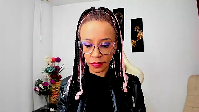 Snapshot of ScarlettMalbec chatting on 03-12-25, 12:42 ScarlettMalbec online show from 03-12-25, 12:42