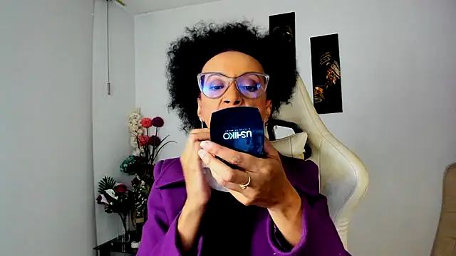 Snapshot of ScarlettMalbec chatting on 03-20-25, 12:08 ScarlettMalbec online show from 03-20-25, 12:08