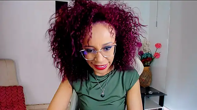 Snapshot of ScarlettMalbec chatting on 09-13-25, 09:36 ScarlettMalbec online show from 09-13-25, 09:36