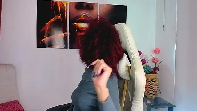 Snapshot of ScarlettMalbec chatting on 10-08-25, 09:45 ScarlettMalbec online show from 10-08-25, 09:45